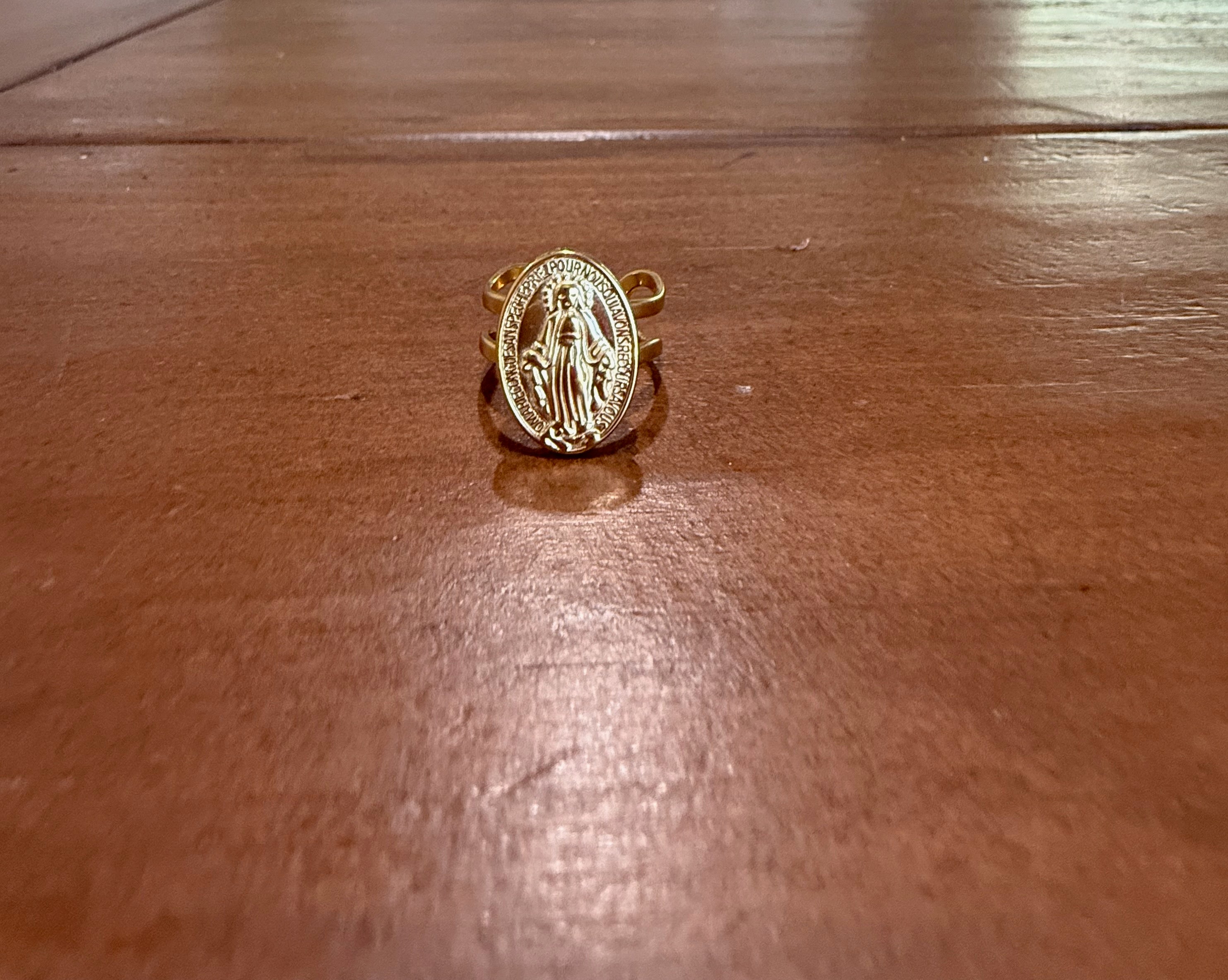 Waterproof Mary Ring