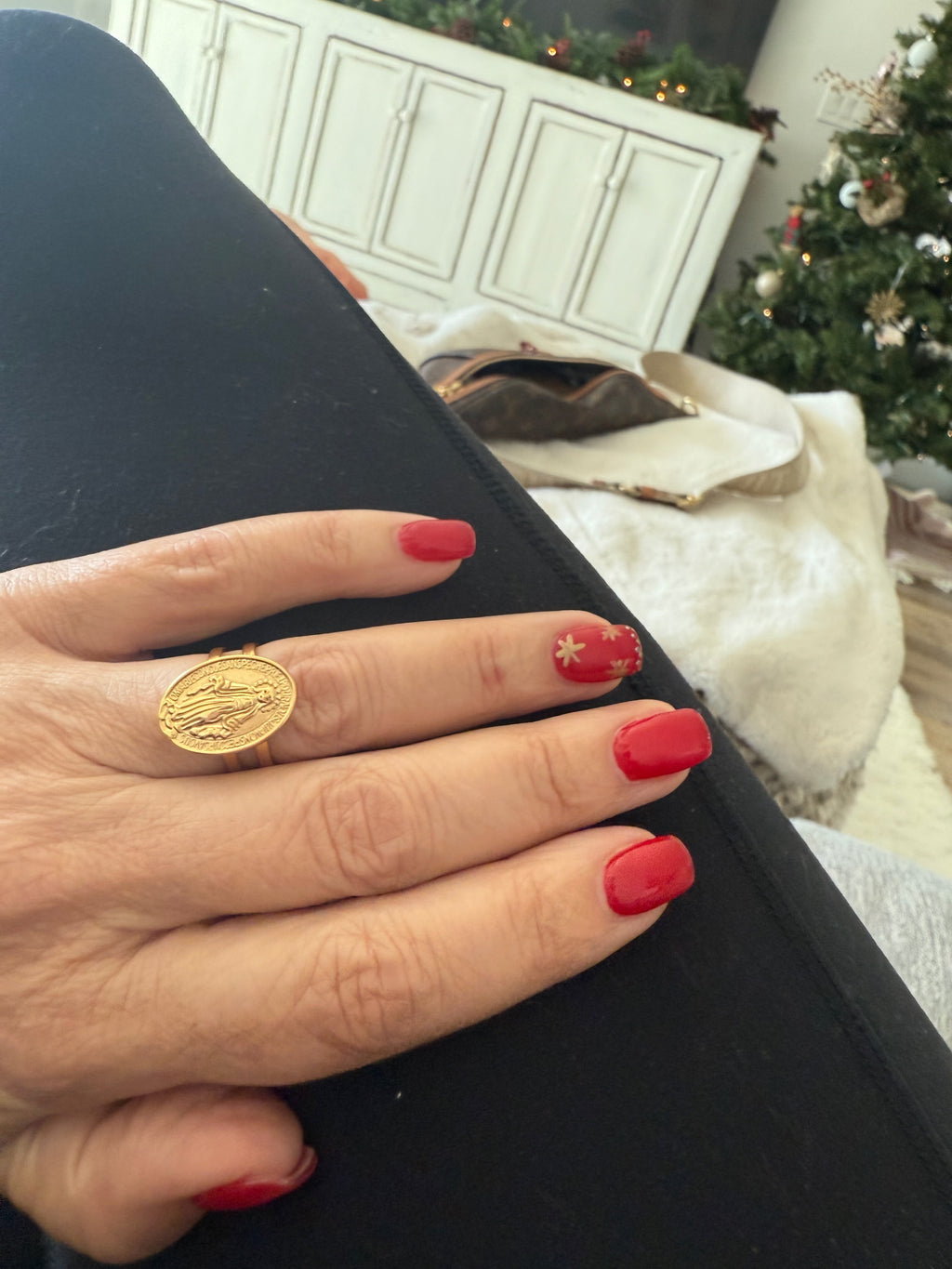 Waterproof Mary Ring