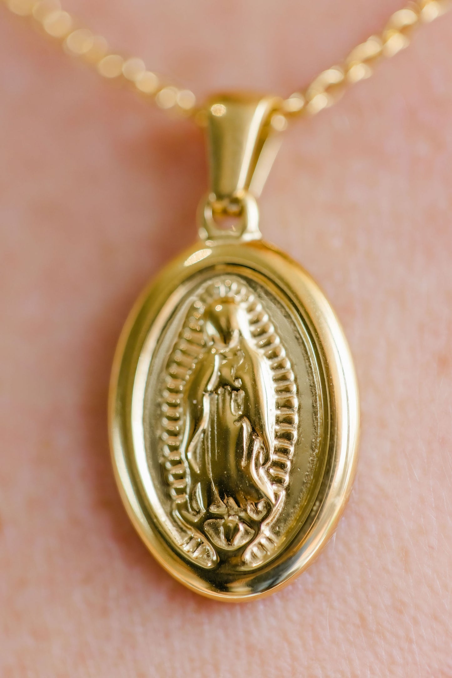 Mary Pendant Necklace